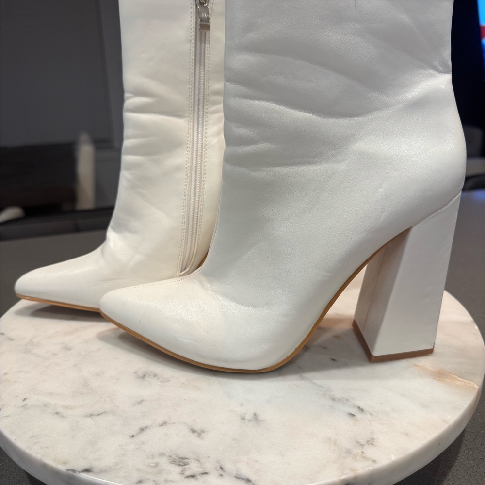 Elegant White Women's Boots